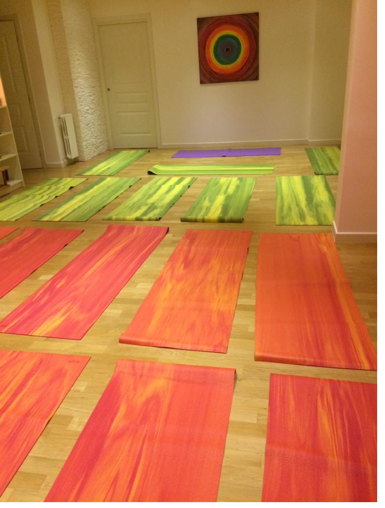 Sala dello studio con dipinto mandala